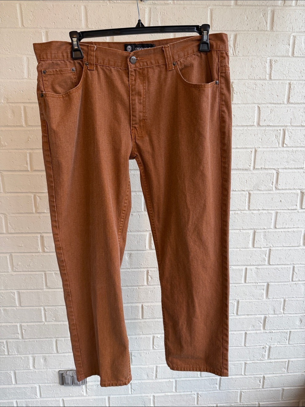Akademiks Men's Straight Leg Jeans Rust Brown Denim 36x32 Like New No flaws